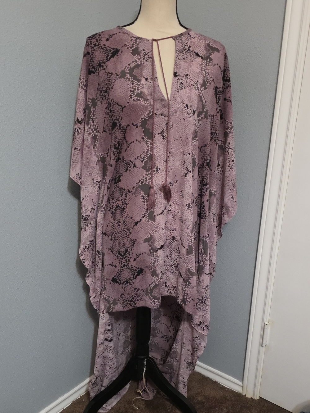 Mauve Snakeskin Print High-Low Tunic with Tassel Tie